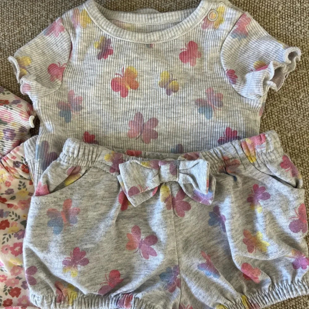 Garanimals - Short sleeve onesie and short sets floral spring themed